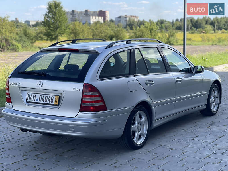 Универсал Mercedes-Benz C-Class 2005 в Ровно