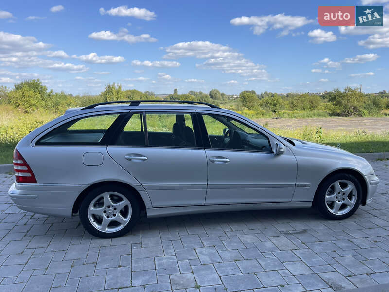 Универсал Mercedes-Benz C-Class 2005 в Ровно