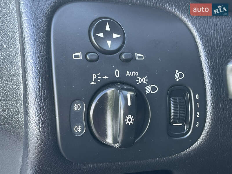 Универсал Mercedes-Benz C-Class 2005 в Ровно