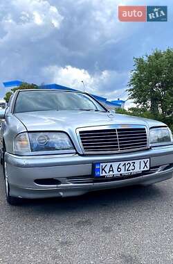 Седан Mercedes-Benz C-Class 2000 в 
