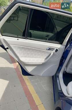 Универсал Mercedes-Benz C-Class 2002 в 