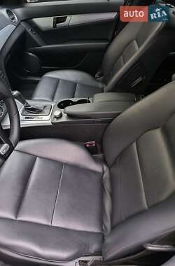 Седан Mercedes-Benz C-Class 2012 в 