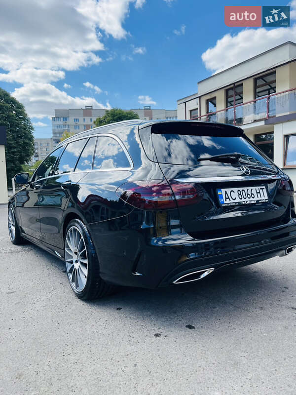 Універсал Mercedes-Benz C-Class 2014 в Луцьку