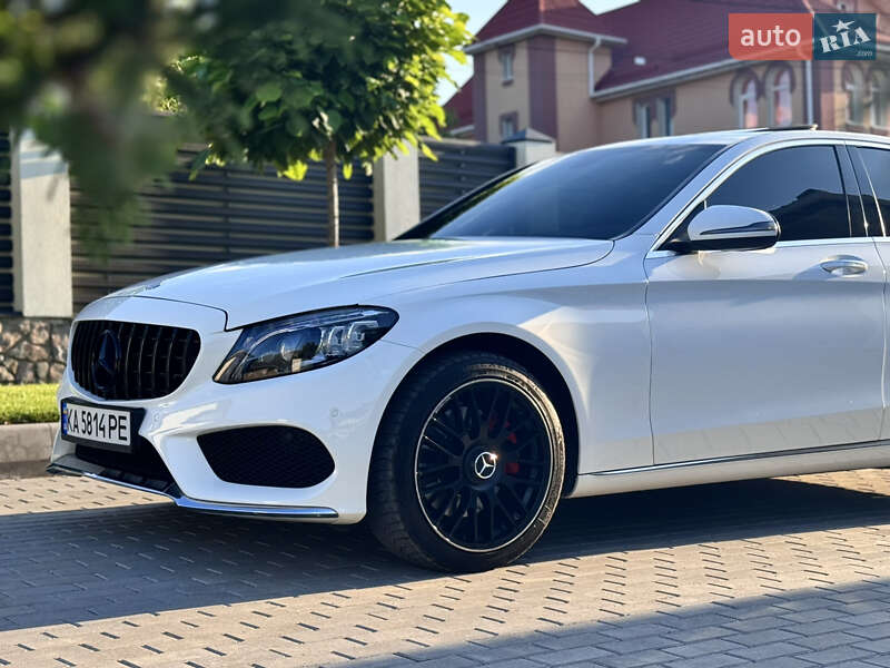 Седан Mercedes-Benz C-Class 2018 в Кропивницькому