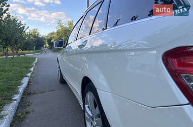 Универсал Mercedes-Benz C-Class 2009 в 