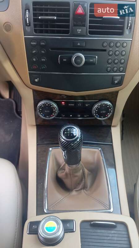 Седан Mercedes-Benz C-Class 2007 в Дубно