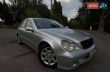 Седан Mercedes-Benz C-Class 2004 в Новомосковську