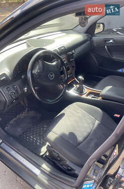 Седан Mercedes-Benz C-Class 2002 в 