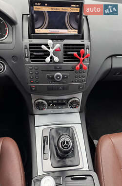 Седан Mercedes-Benz C-Class 2010 в 