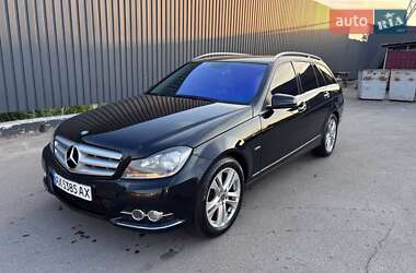 Универсал Mercedes-Benz C-Class 2011 в Полтаве