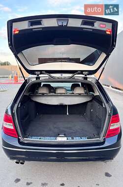 Универсал Mercedes-Benz C-Class 2011 в 