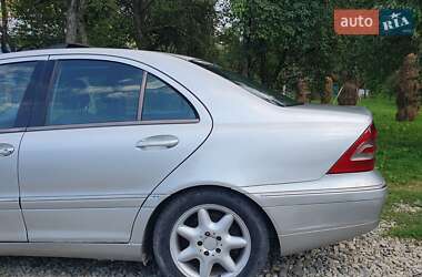 Седан Mercedes-Benz C-Class 2002 в 