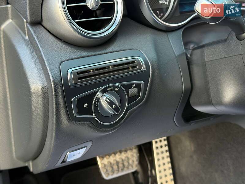 Седан Mercedes-Benz C-Class 2019 в Днепре