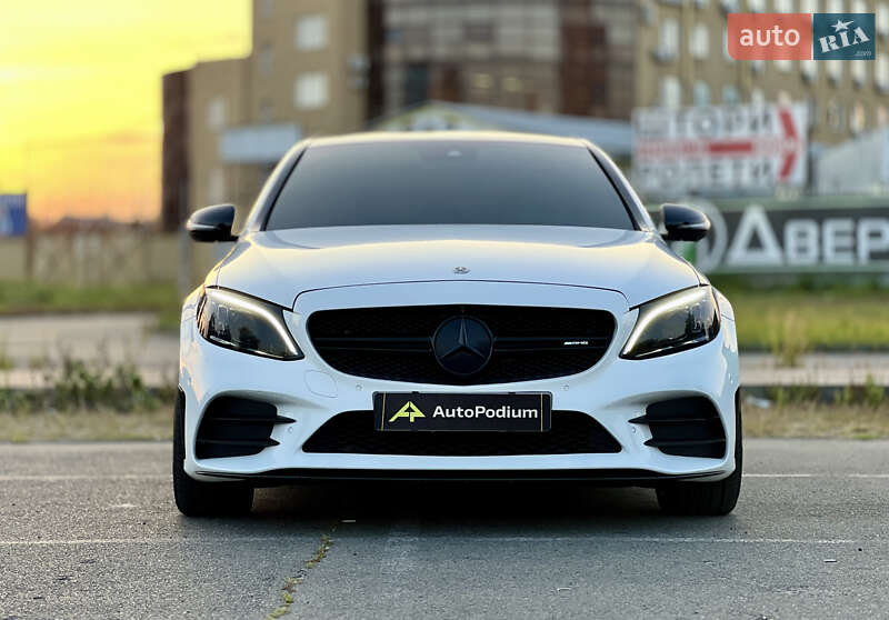 Седан Mercedes-Benz C-Class 2019 в Киеве