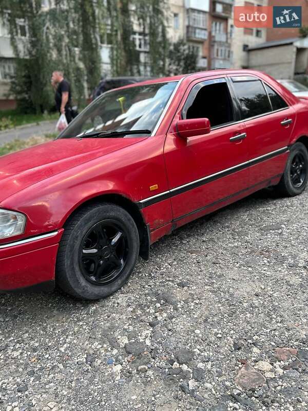 Седан Mercedes-Benz C-Class 1994 в Хмельницком