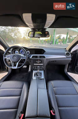 Купе Mercedes-Benz C-Class 2012 в 