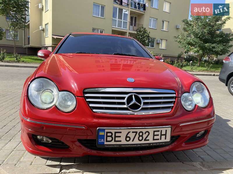 Купе Mercedes-Benz C-Class 2007 в 