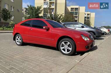 Купе Mercedes-Benz C-Class 2007 в 