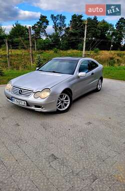 Купе Mercedes-Benz C-Class 2001 в 