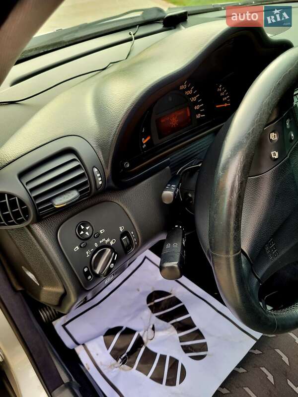 Купе Mercedes-Benz C-Class 2001 в Львове фото 27 Купе Mercedes-Benz C-Class 2001 в Львове