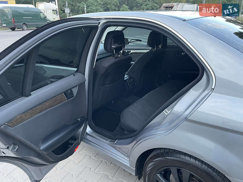 Седан Mercedes-Benz C-Class 2009 в Киеве фото 12 Седан Mercedes-Benz C-Class 2009 в Киеве