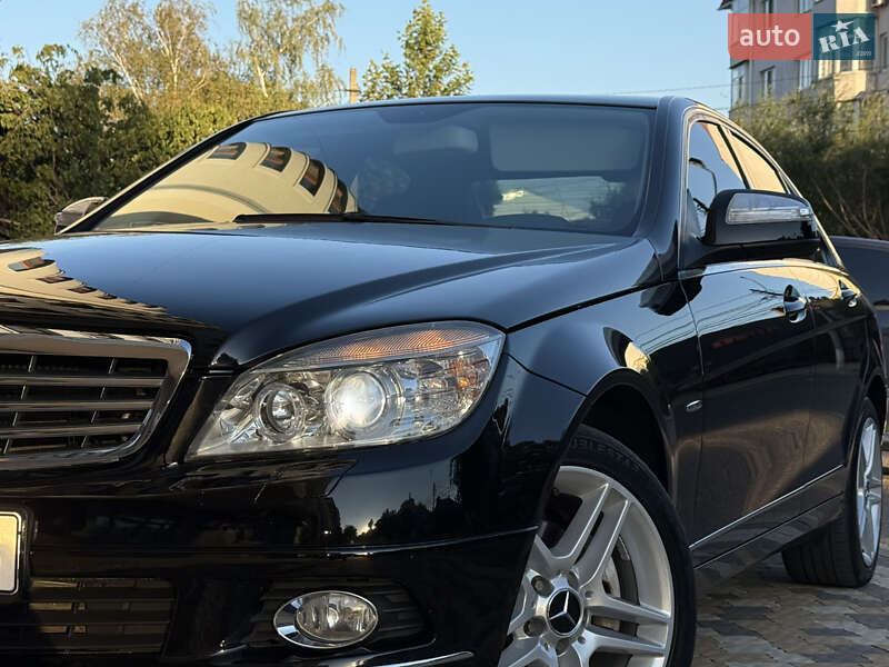 Седан Mercedes-Benz C-Class 2007 в Миколаєві