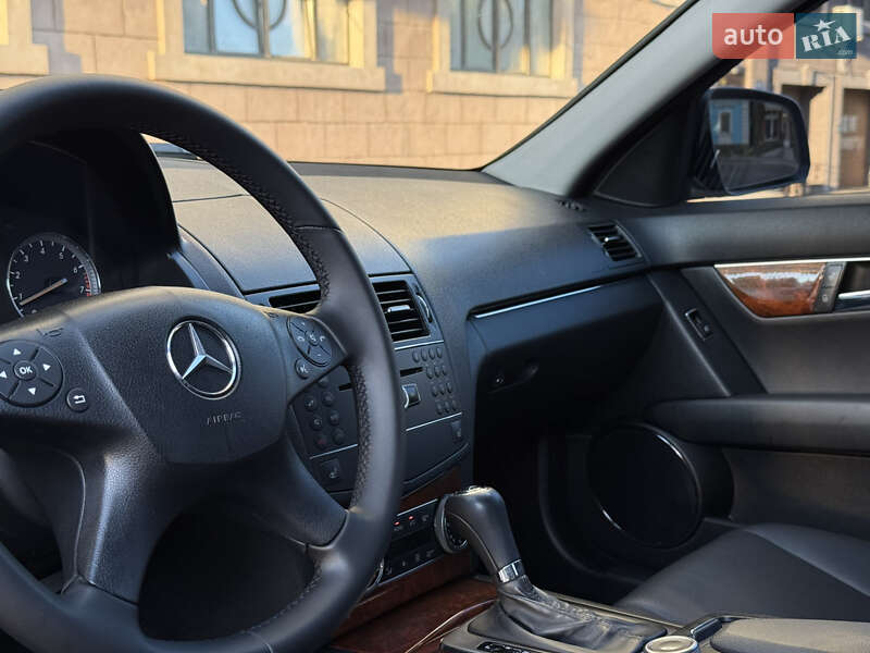 Седан Mercedes-Benz C-Class 2007 в Миколаєві