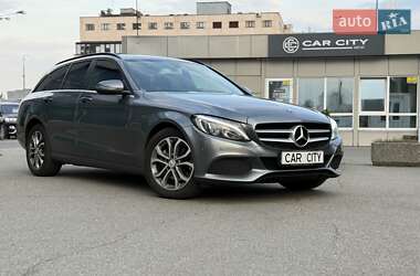 Універсал Mercedes-Benz C-Class 2018 в Києві