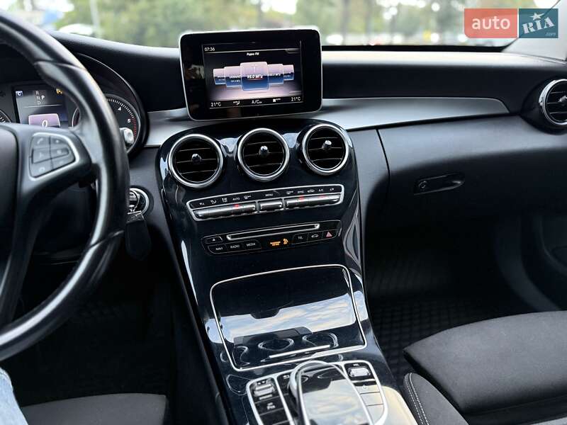 Универсал Mercedes-Benz C-Class 2018 в Киеве фото 20 Универсал Mercedes-Benz C-Class 2018 в Киеве