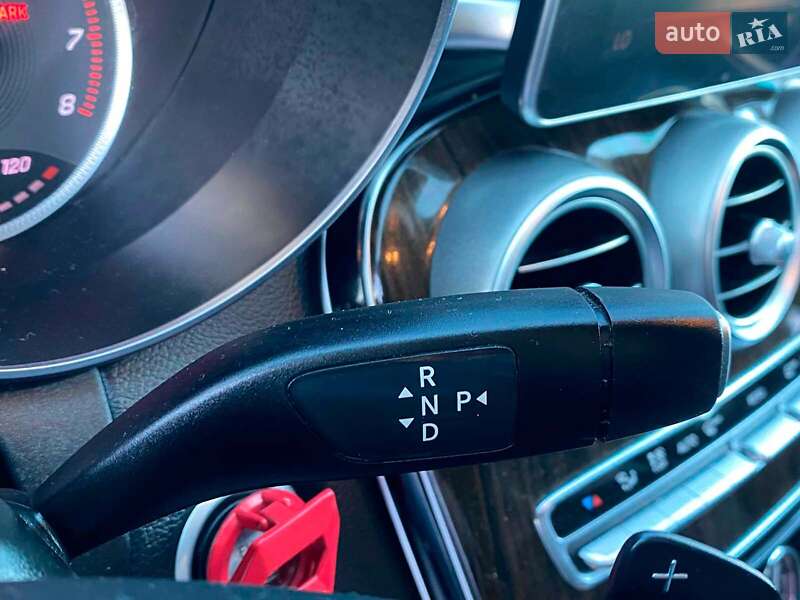Седан Mercedes-Benz C-Class 2015 в Львове