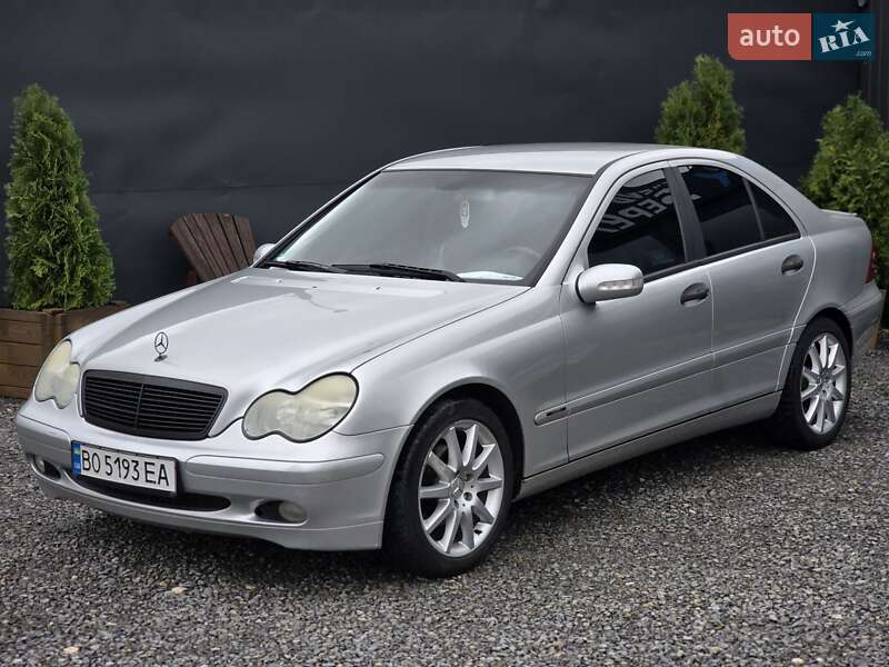 Седан Mercedes-Benz C-Class 2003 в 