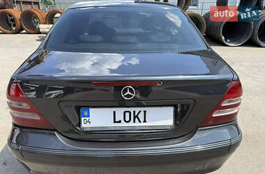 Седан Mercedes-Benz C-Class 2001 в 