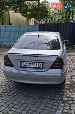 Седан Mercedes-Benz C-Class 2001 в Ужгороде