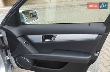 Универсал Mercedes-Benz C-Class 2010 в 