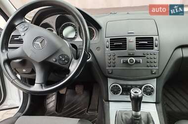 Универсал Mercedes-Benz C-Class 2010 в 