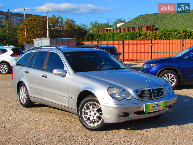 Универсал Mercedes-Benz C-Class 2003 в Кропивницком