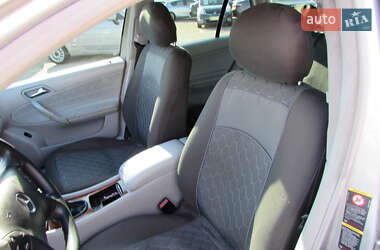Универсал Mercedes-Benz C-Class 2003 в 