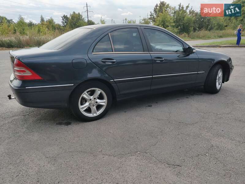 Седан Mercedes-Benz C-Class 2002 в Володимирі фото 7 Седан Mercedes-Benz C-Class 2002 в Володимирі