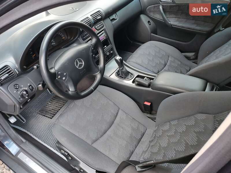 Седан Mercedes-Benz C-Class 2002 в Володимирі фото 11 Седан Mercedes-Benz C-Class 2002 в Володимирі