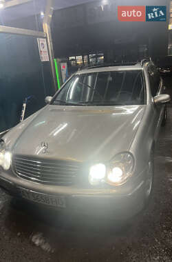 Универсал Mercedes-Benz C-Class 2003 в Кривом Роге
