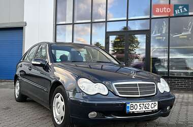 Седан Mercedes-Benz C-Class 2003 в Бучаче