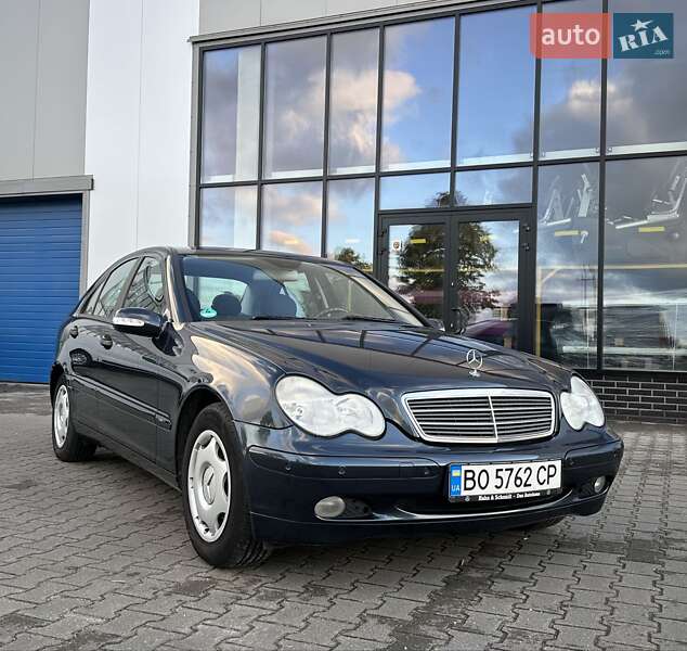Седан Mercedes-Benz C-Class 2003 в 