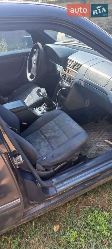 Седан Mercedes-Benz C-Class 1997 в Киеве