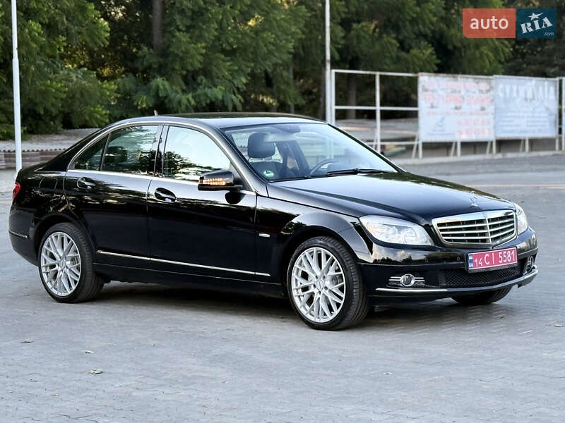 Седан Mercedes-Benz C-Class 2010 в Виннице