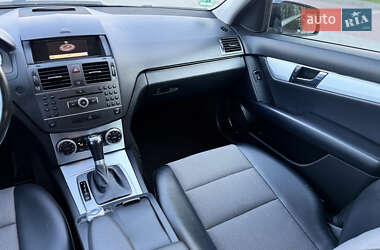 Седан Mercedes-Benz C-Class 2010 в 