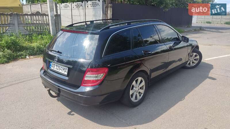Універсал Mercedes-Benz C-Class 2010 в Вінниці