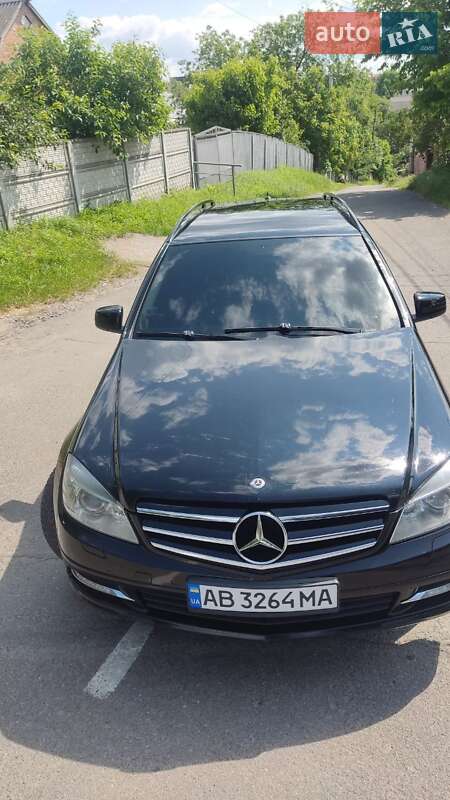 Універсал Mercedes-Benz C-Class 2010 в Вінниці