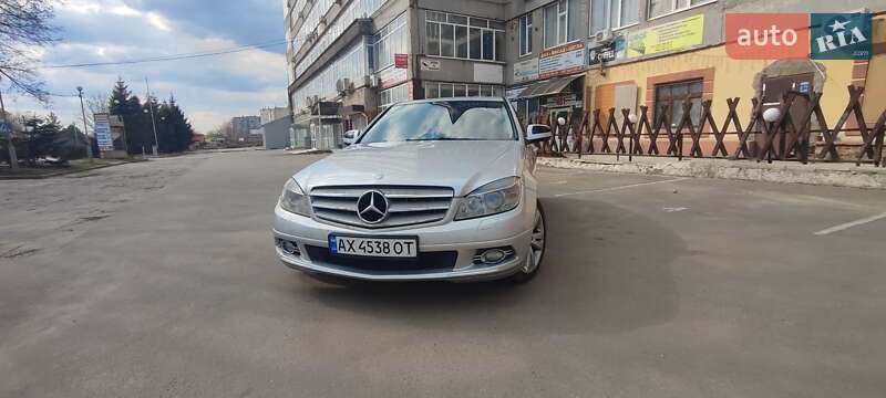 Седан Mercedes-Benz C-Class 2008 в Харькове