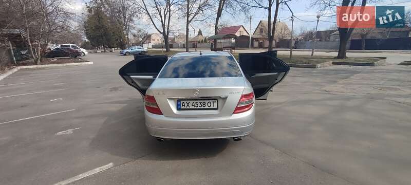 Седан Mercedes-Benz C-Class 2008 в Харькове