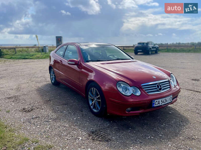 Купе Mercedes-Benz C-Class 2002 в Черкассах